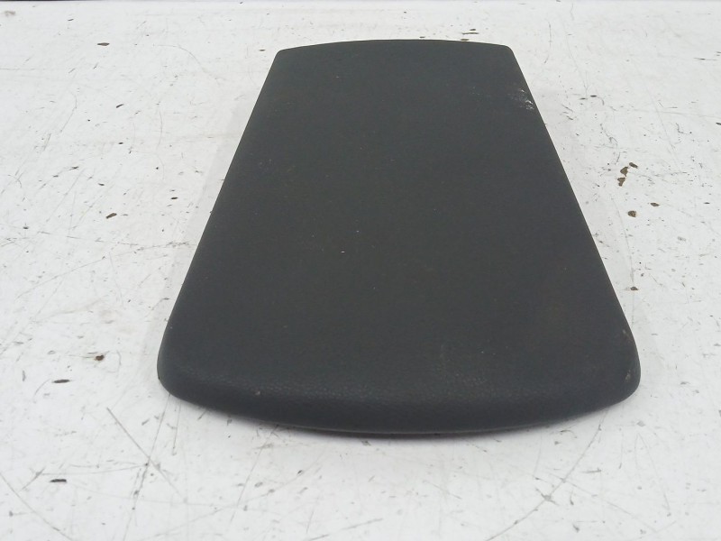 Recambio de apoyabrazos central para peugeot 3008 i monospace (0u_) 1.6 thp referencia OEM IAM 9682928577  