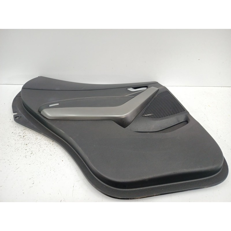 GUARNECIDO PUERTA TRASERA IZQUIERDA