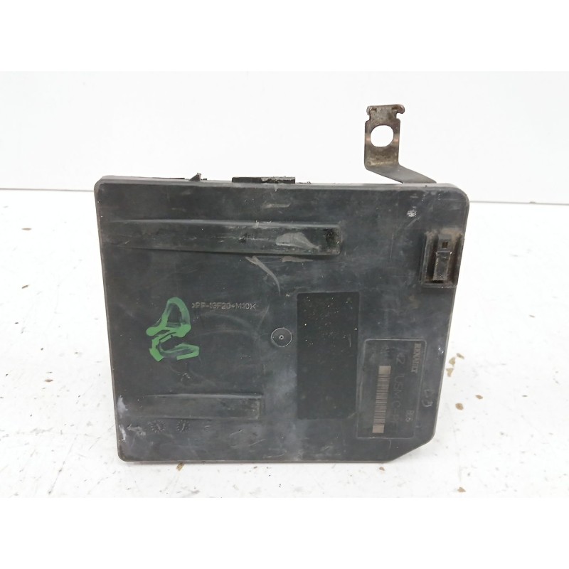 CAJA RELES / FUSIBLES