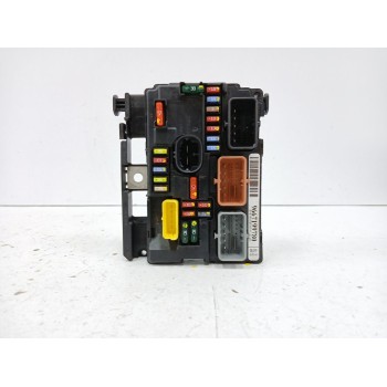 CAJA RELES / FUSIBLES 9667199780 