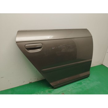 Recambio de puerta trasera derecha para audi a3 sportback (8pa) 2.0 fsi referencia OEM IAM 8P4833052A  
