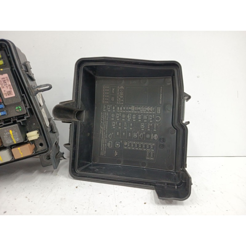 CAJA RELES / FUSIBLES N 919512W100