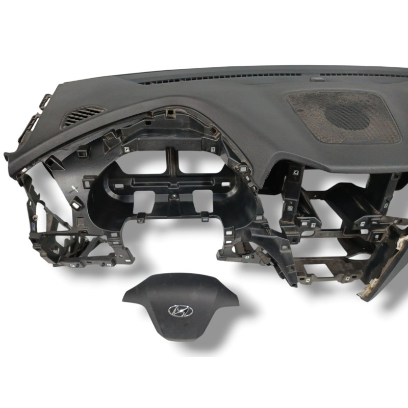 SALPICADERO 569002W100RYN 845302W000