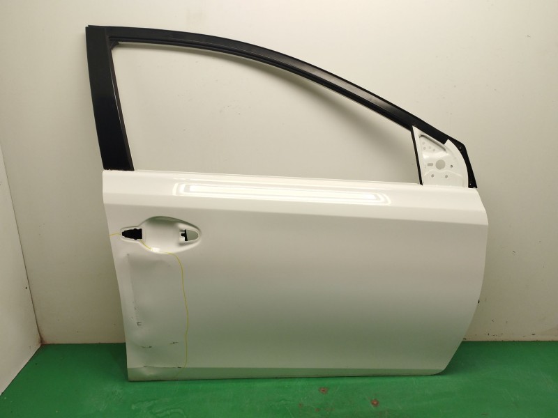 Recambio de puerta delantera derecha para toyota auris (_e18_) 1.2 (nre185_) referencia OEM IAM 6700202530  