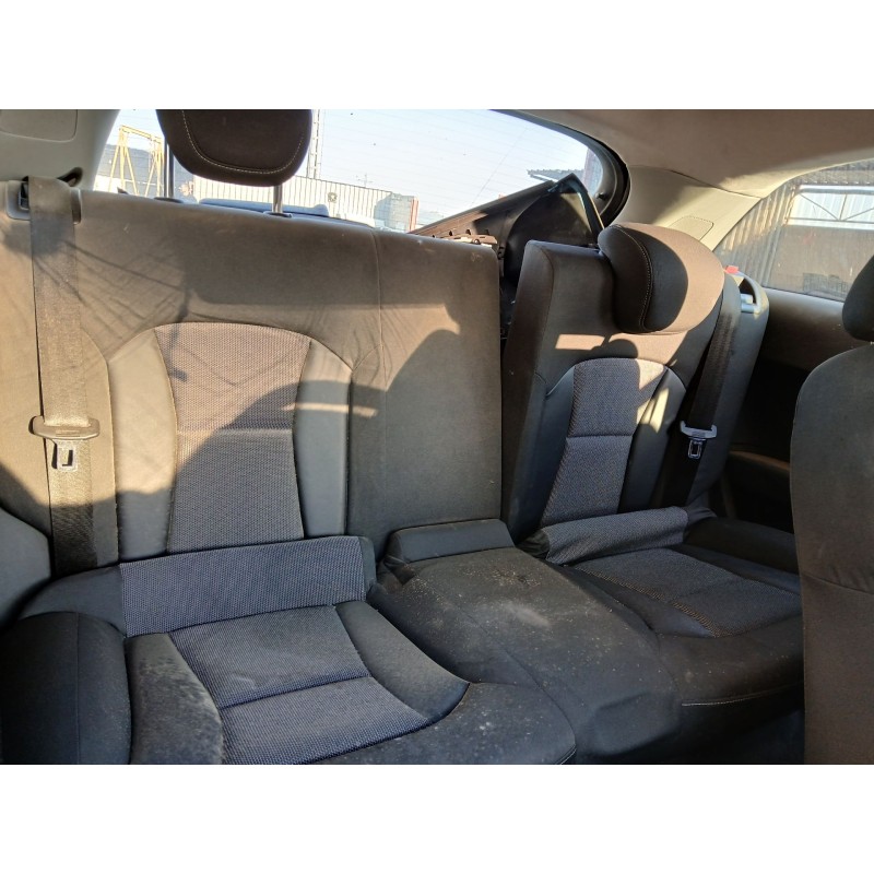 AUDI A1 (8X1, 8XK) 2010