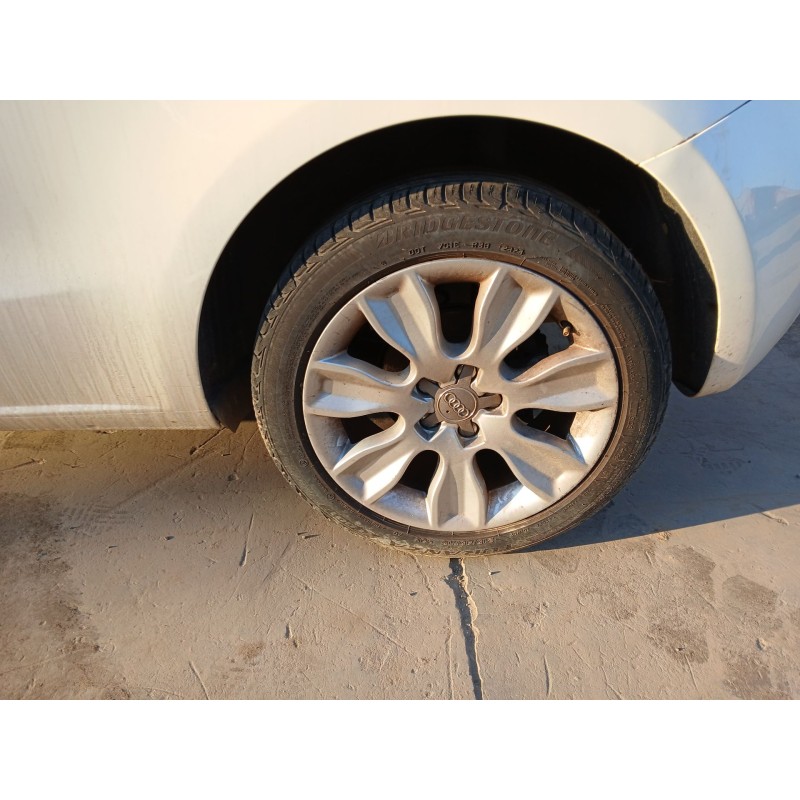 AUDI A1 (8X1, 8XK) 2010