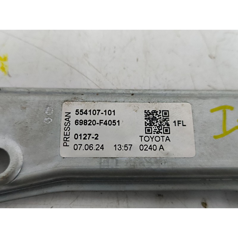 ELEVALUNAS DELANTERO IZQUIERDO 554107101