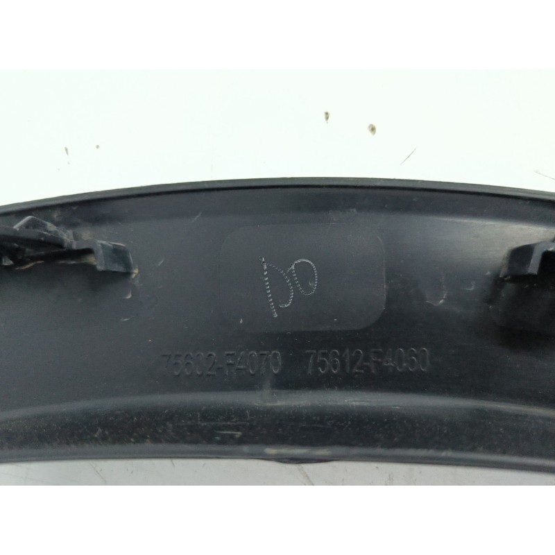 ALETIN DELANTERO IZQUIERDO 75612F4060