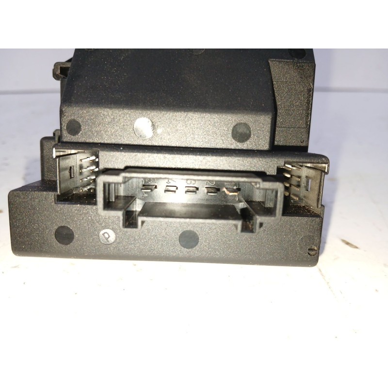 CONMUTADOR DE ARRANQUE 33002409