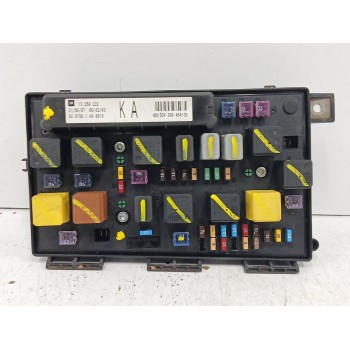 CAJA RELES / FUSIBLES 13250232 5DK00946430