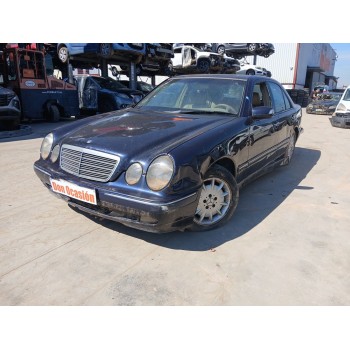 mercedes-benz clase e (w210) del año 2002