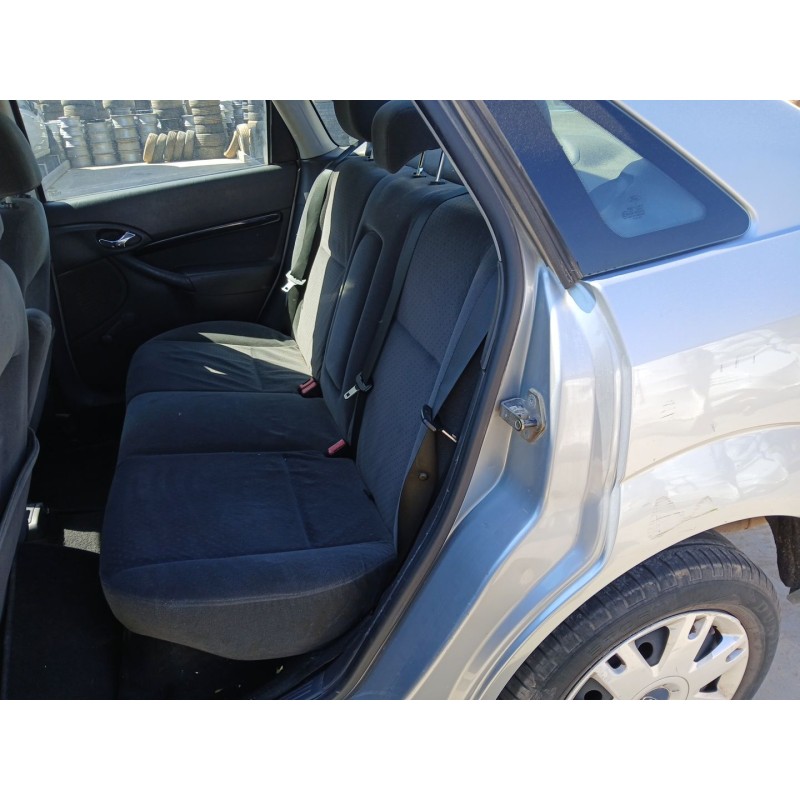 FORD FOCUS I Sedán (DFW) 2003