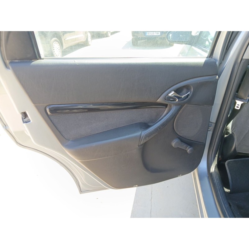 FORD FOCUS I Sedán (DFW) 2003