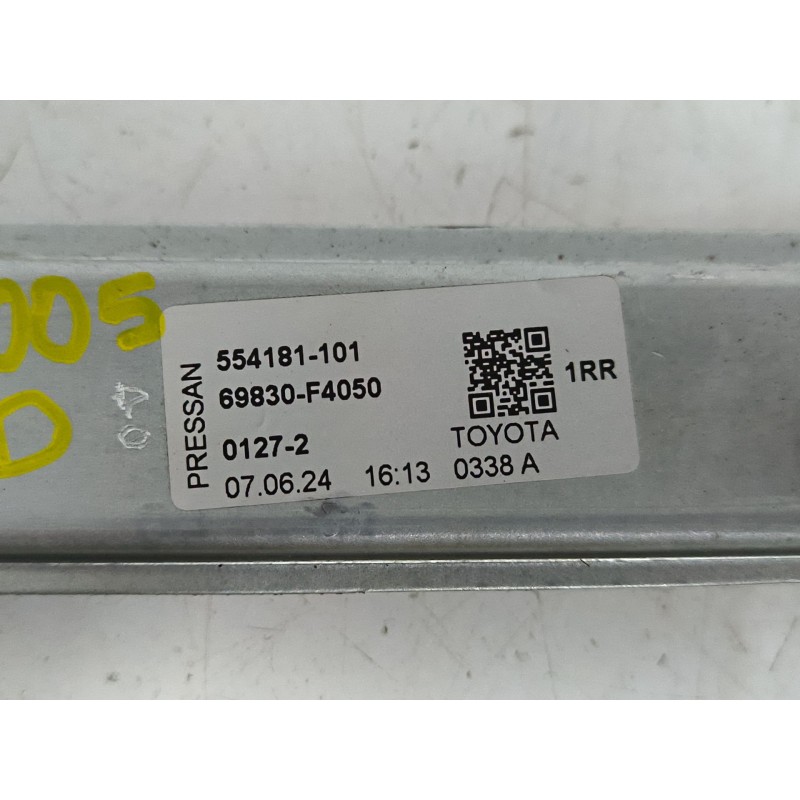 ELEVALUNAS DELANTERO IZQUIERDO 554181101