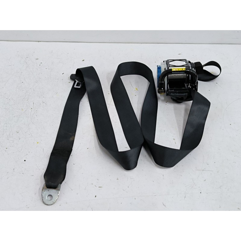 CINTURON SEGURIDAD TRASERO DERECHO