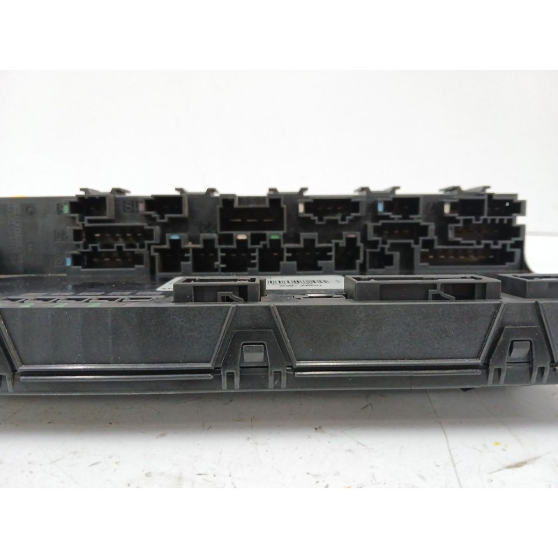 CAJA RELES / FUSIBLES 5DK00797420