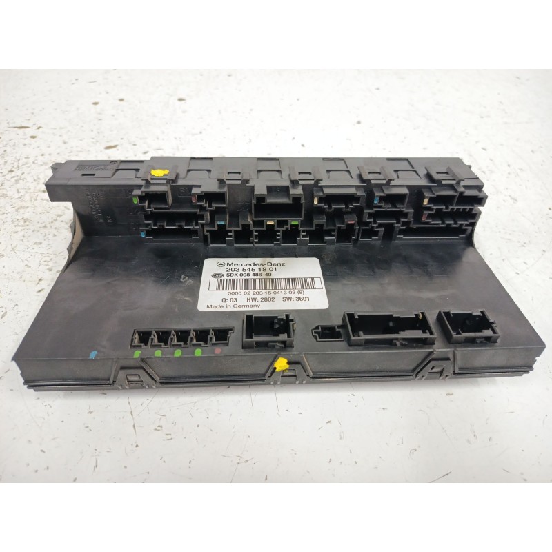 CAJA RELES / FUSIBLES 5DK008486