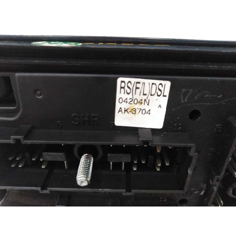 CAJA RELES / FUSIBLES