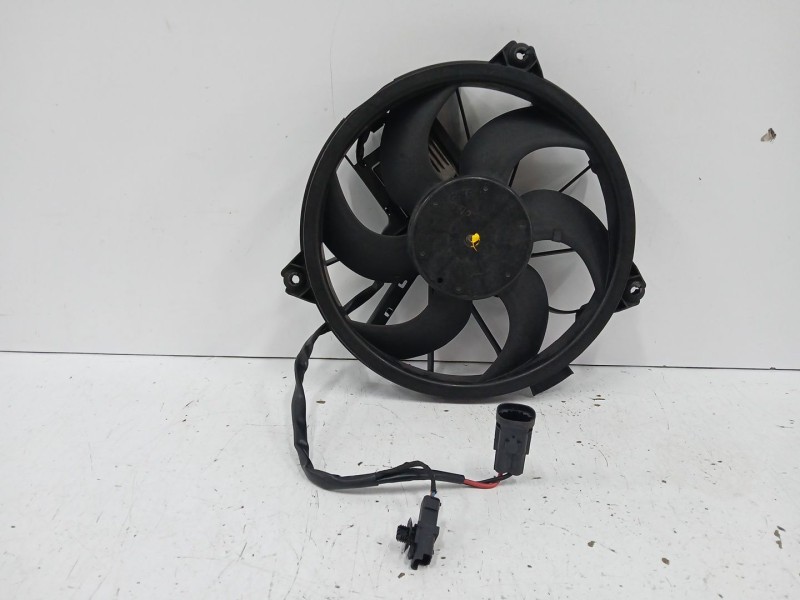Recambio de electroventilador para citroën c5 iii (rd_) 2.7 hdi referencia OEM IAM 9682626680  