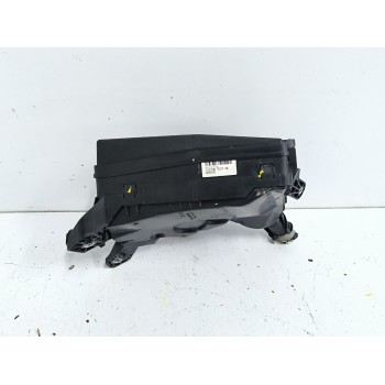 Recambio de caja reles / fusibles para toyota c-hr (_x2_, _h2_), hybrid (zyx20) referencia OEM IAM 82115F4760  