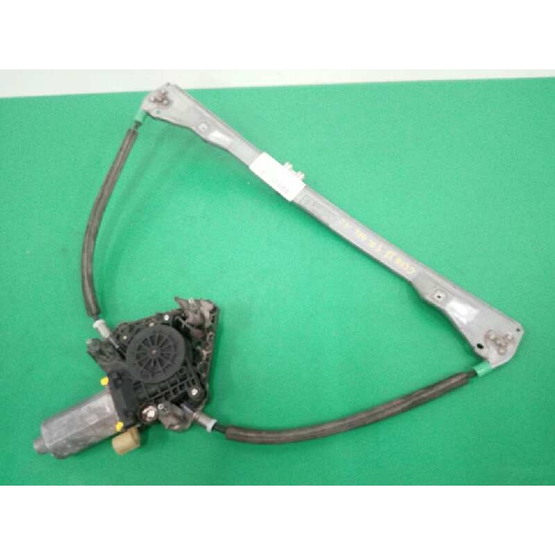 Recambio de elevalunas delantero derecho para renault clio ii fase ii (b/cb0) 1.5 dci diesel referencia OEM IAM FUNDA 77008422 