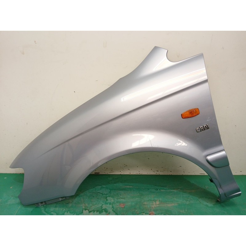 Recambio de aleta delantera izquierda para hyundai trajet (fo) 2.0 crdi referencia OEM IAM 663113A210  