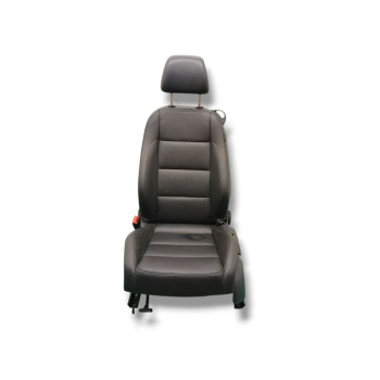 ASIENTO DELANTERO IZQUIERDO 