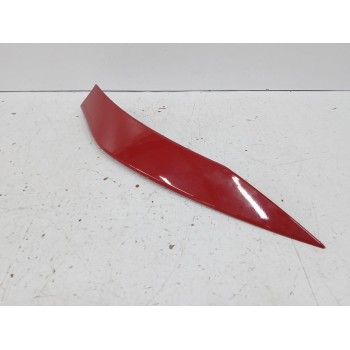 MOLDURA BAJO FARO DERECHO 7650U100 