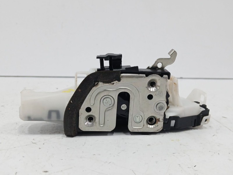 Recambio de cerradura puerta delantera derecha para nissan qashqai iii (j12) 1.3 dig-t a las 4 ruedas referencia OEM IAM 805006U