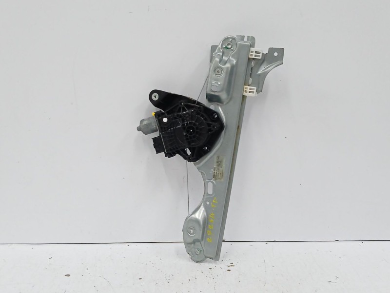 Recambio de elevalunas trasero derecho para nissan qashqai iii (j12) 1.3 dig-t a las 4 ruedas referencia OEM IAM 827006UA1B  827