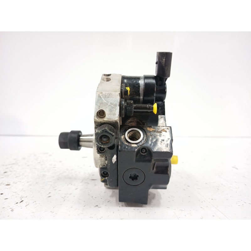 Recambio de bomba inyeccion para bmw 3 (e90) 320 d referencia OEM IAM 7788670 0445010045 