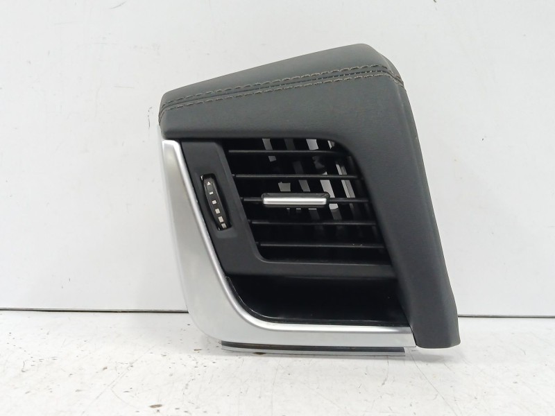 Recambio de rejilla aireadora para nissan qashqai iii (j12) 1.3 dig-t a las 4 ruedas referencia OEM IAM 687616RR1A  