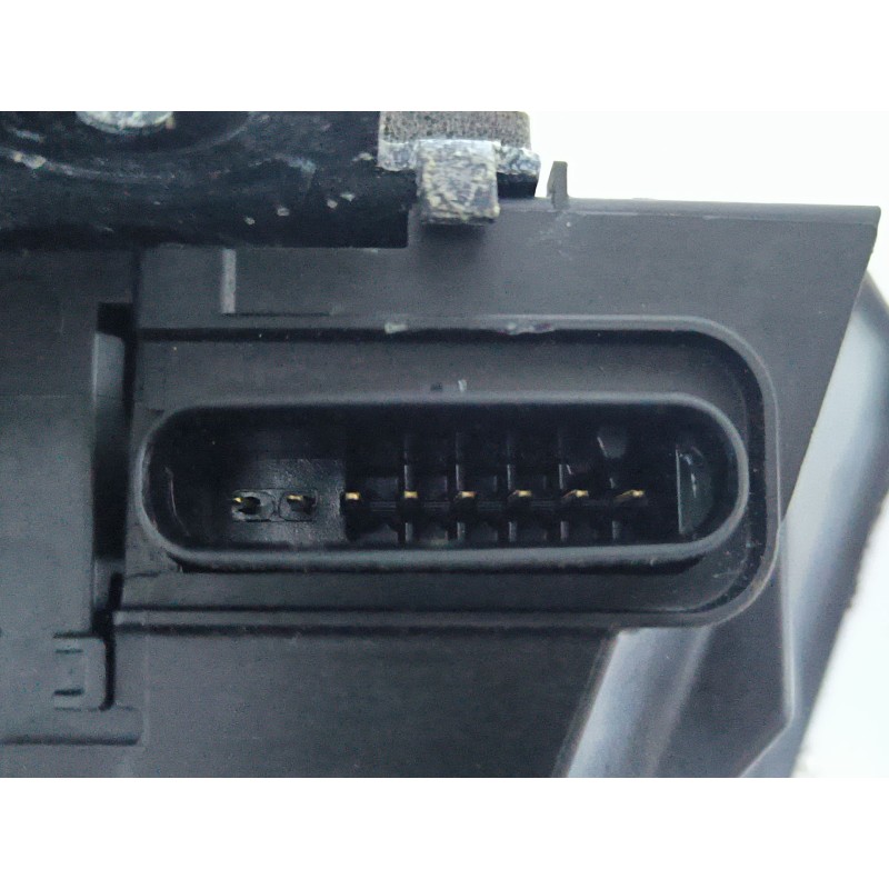 CERRADURA PUERTA TRASERA IZQUIERDA