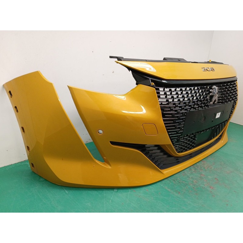 PARAGOLPES DELANTERO