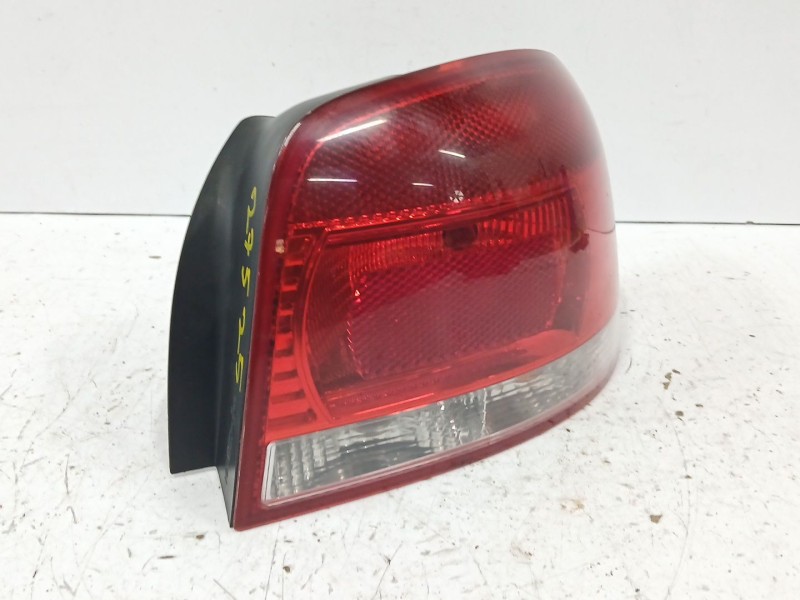 Recambio de piloto trasero derecho para audi a3 sportback (8pa) 2.0 tdi referencia OEM IAM 8P0945096  