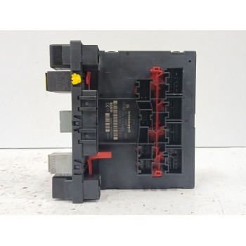 CAJA RELES / FUSIBLES 8P0907279F 
