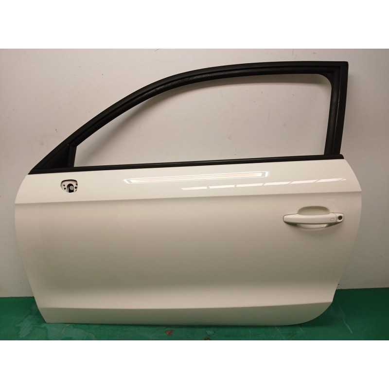 Recambio de puerta delantera izquierda para audi a1 (8x1, 8xk) 1.2 tfsi referencia OEM IAM 8X3831051B  
