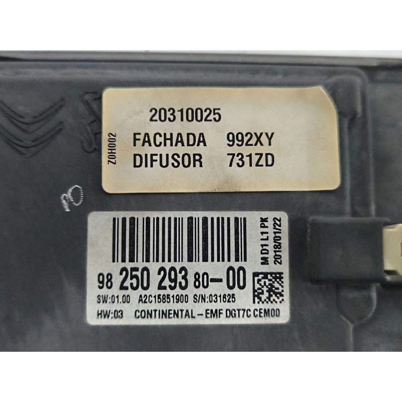 PANTALLA MULTIFUNCION A2C15851900