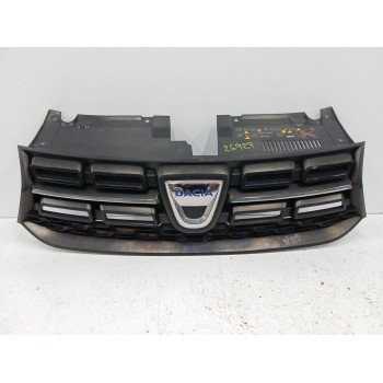 REJILLA DELANTERA 623107554R 623108072R