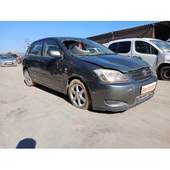 toyota corolla (_e12_) del año 2004