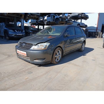 toyota corolla (_e12_) del año 2004