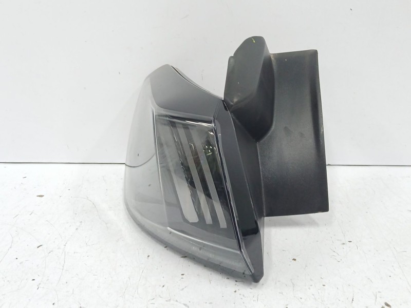 Recambio de piloto trasero izquierdo para peugeot 3008 ii suv (mc_, mr_, mj_, m4_) hybrid referencia OEM IAM 9836231280  