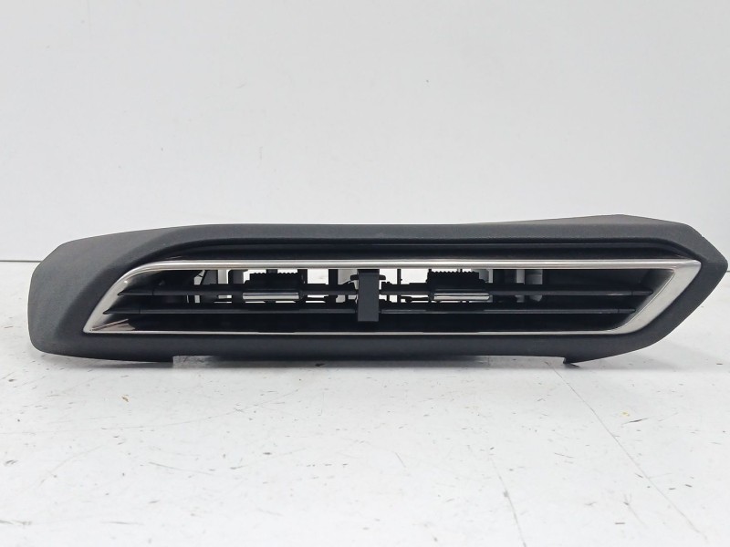 Recambio de rejilla aireadora para peugeot 3008 ii suv (mc_, mr_, mj_, m4_) hybrid referencia OEM IAM 9814075577   Recambio de rejilla aireadora para peugeot 3008 ii suv (mc_, mr_, mj_, m4_) hybrid referencia OEM IAM 9814075577
