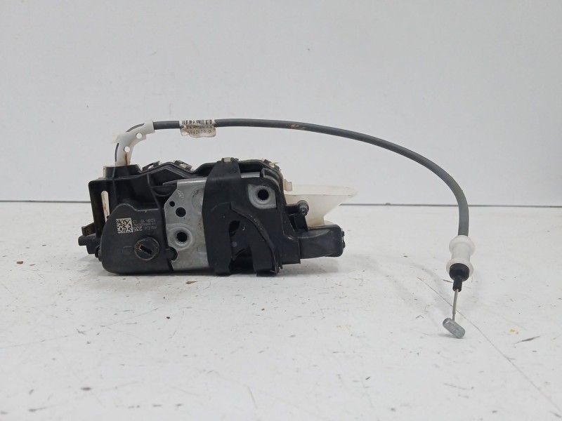 Recambio de cerradura puerta delantera izquierda para peugeot 3008 ii suv (mc_, mr_, mj_, m4_) hybrid referencia OEM IAM 104235 