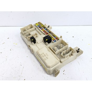 Recambio de caja reles / fusibles para volvo s40 ii (544) 2.0 d referencia OEM IAM 8690719  