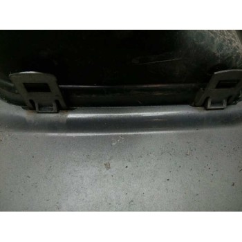 Recambio de aleta delantera derecha para land rover discovery 4 tdv6 se referencia OEM IAM LR056239 GOLPEADA 