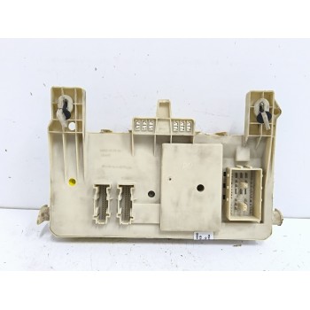 Recambio de caja reles / fusibles para volvo s40 ii (544) 2.0 d referencia OEM IAM 8690719  