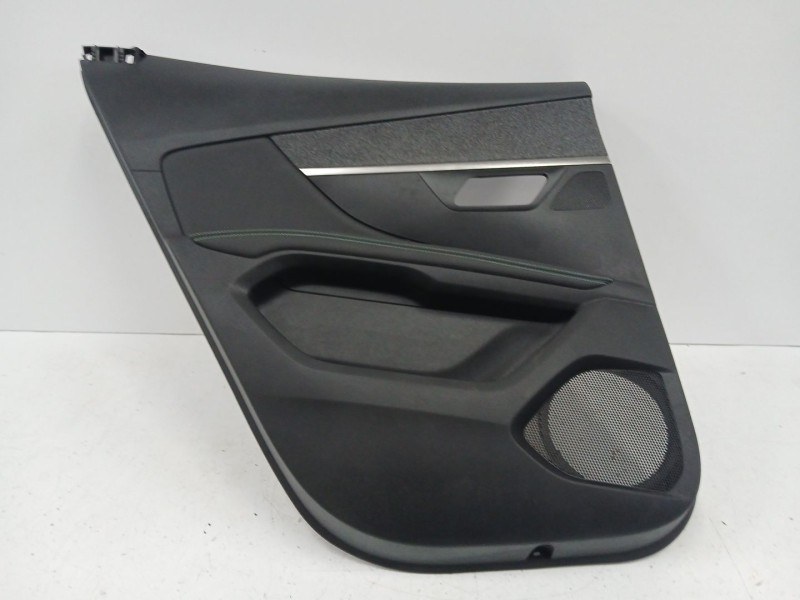 Recambio de guarnecido puerta trasera izquierda para peugeot 3008 ii suv (mc_, mr_, mj_, m4_) hybrid referencia OEM IAM 98105163 Recambio de guarnecido puerta trasera izquierda para peugeot 3008 ii suv (mc_, mr_, mj_, m4_) hybrid referencia OEM IAM 98105163