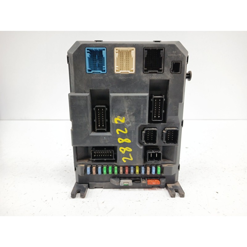 Recambio de caja reles / fusibles para peugeot 207/207+ (wa_, wc_) 1.4 hdi referencia OEM IAM 9666951980  
