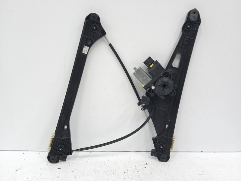 Recambio de elevalunas delantero derecho para peugeot 3008 ii suv (mc_, mr_, mj_, m4_) hybrid referencia OEM IAM 9840196880 Recambio de elevalunas delantero derecho para peugeot 3008 ii suv (mc_, mr_, mj_, m4_) hybrid referencia OEM IAM 9840196880